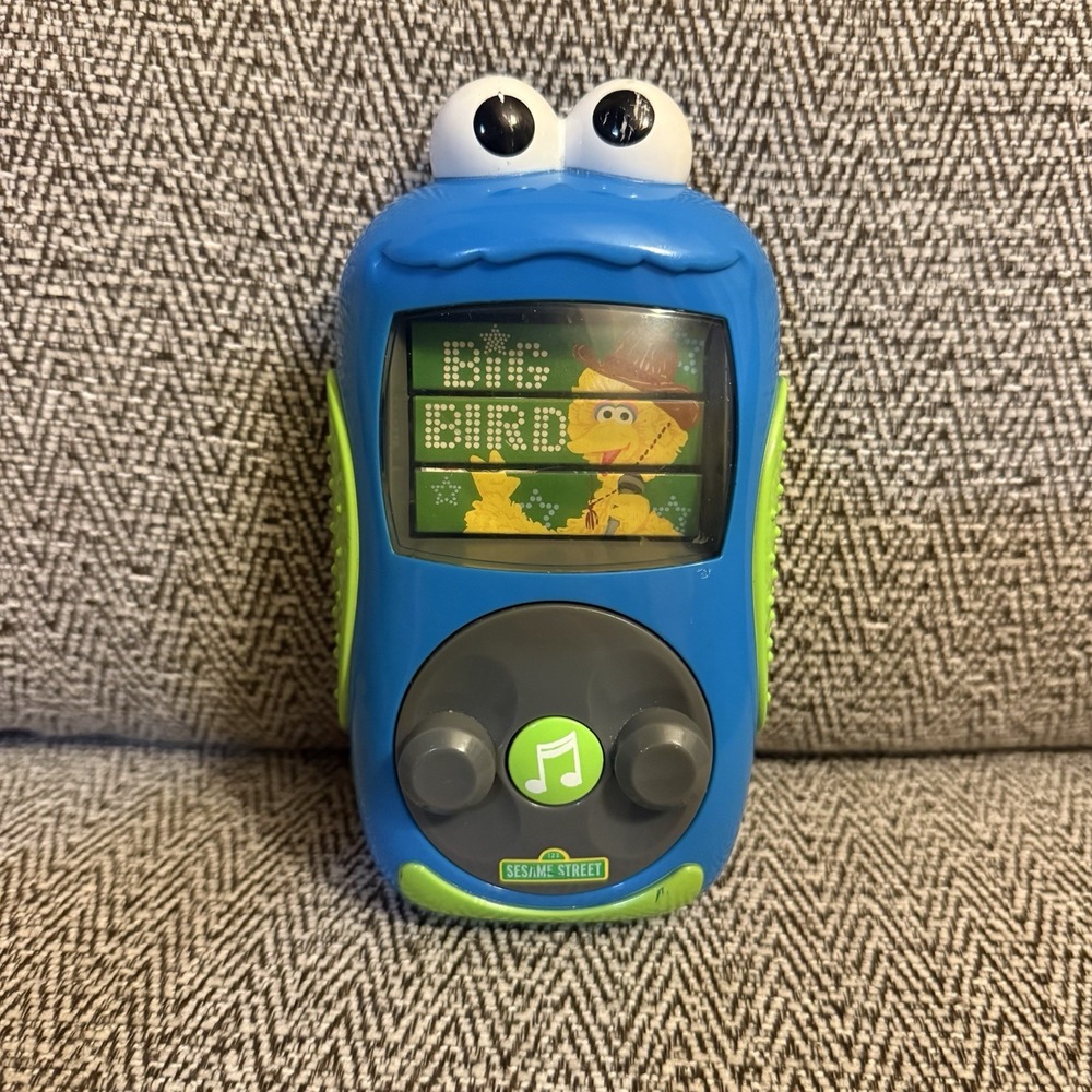 Rare 2010 Playskool‎ Sesame Street Cookie Monster MP3 Player Music Toy Works